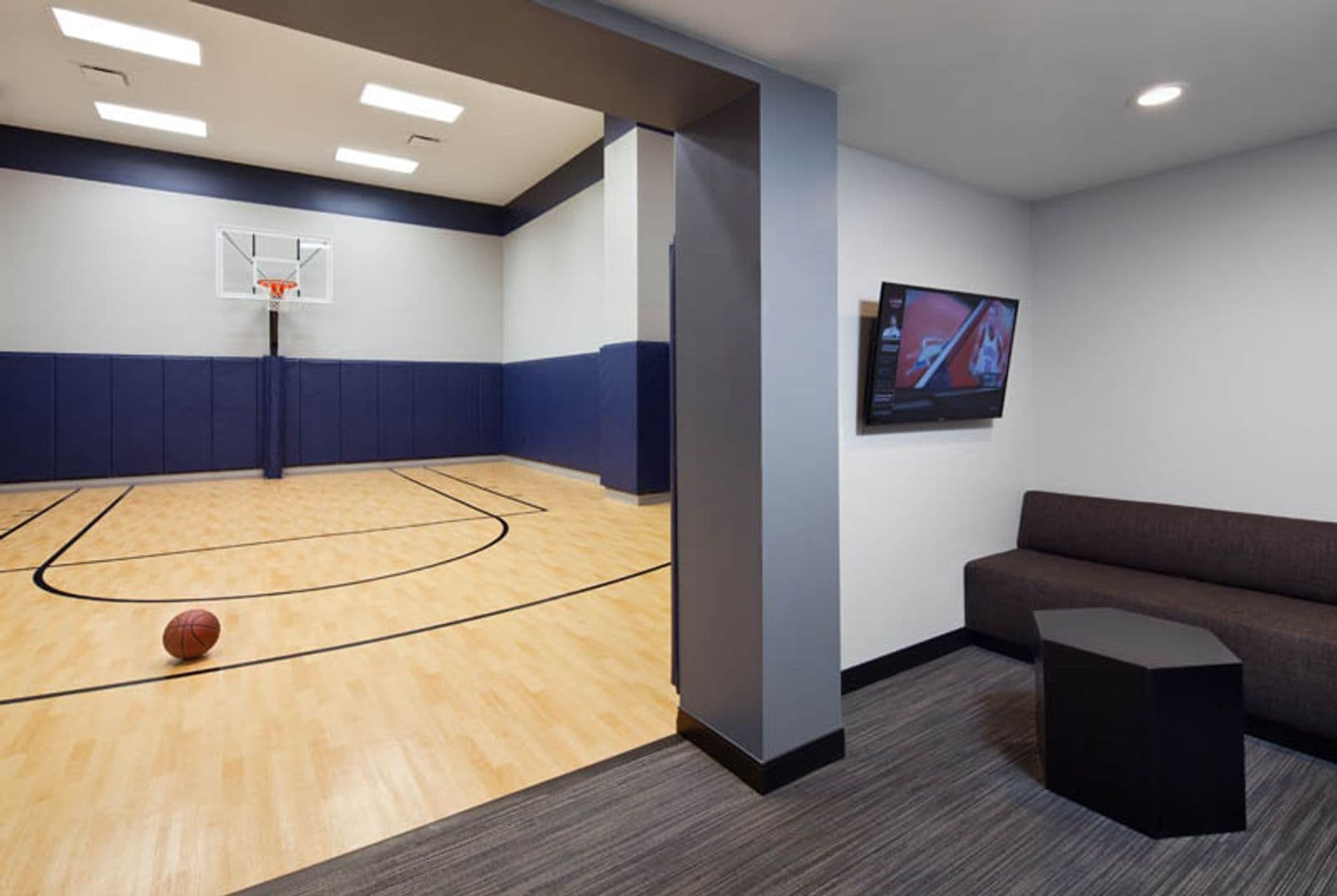Milwaukee Apartment: 401 W. Michigan St.