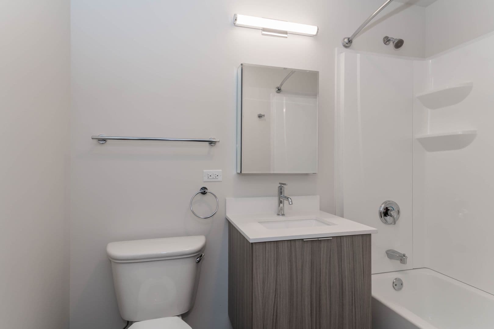 Chicago Apartment: 820 S. Michigan Ave.