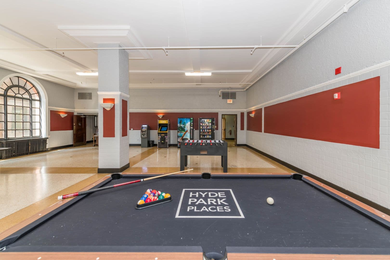 Chicago Apartment: 5540 S. Hyde Park Blvd.