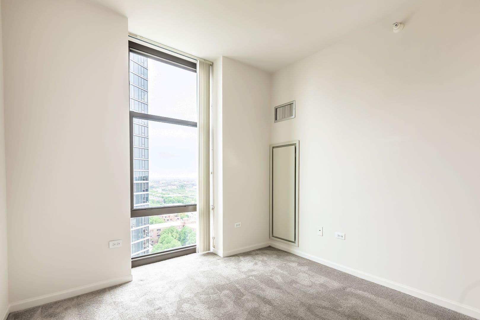 Chicago Apartment: 8 E. 9th St.
