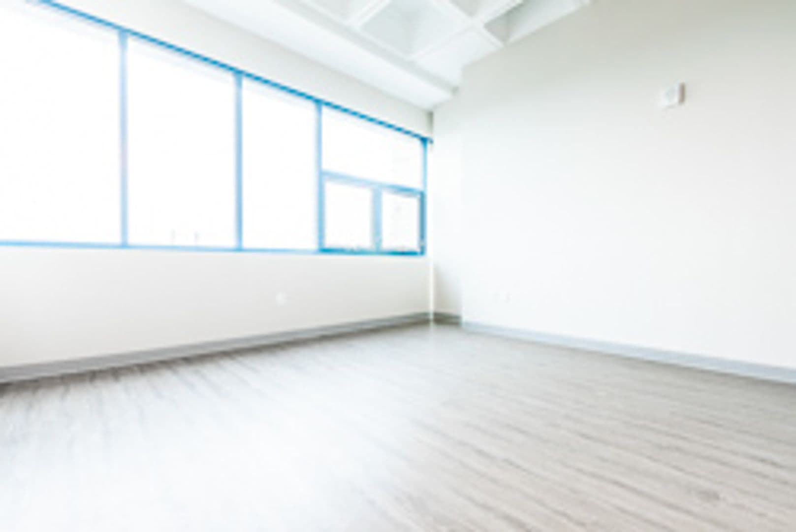 Milwaukee Apartment: 735 W. Wisconsin Ave.