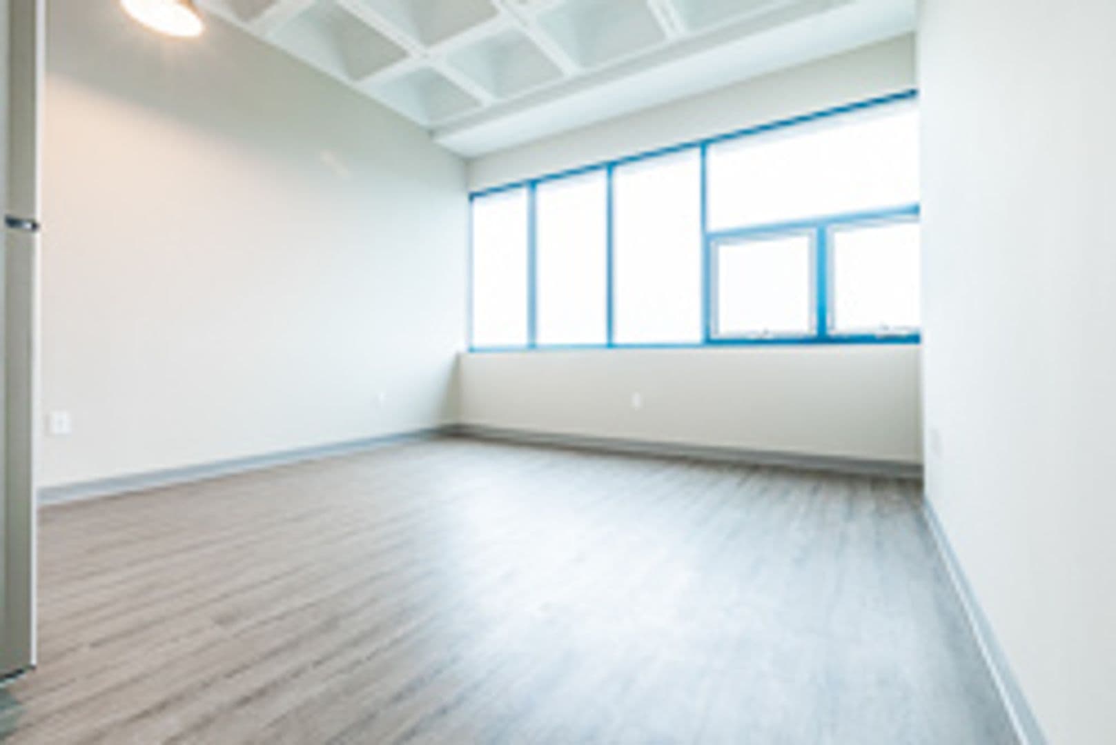 Milwaukee Apartment: 735 W. Wisconsin Ave.