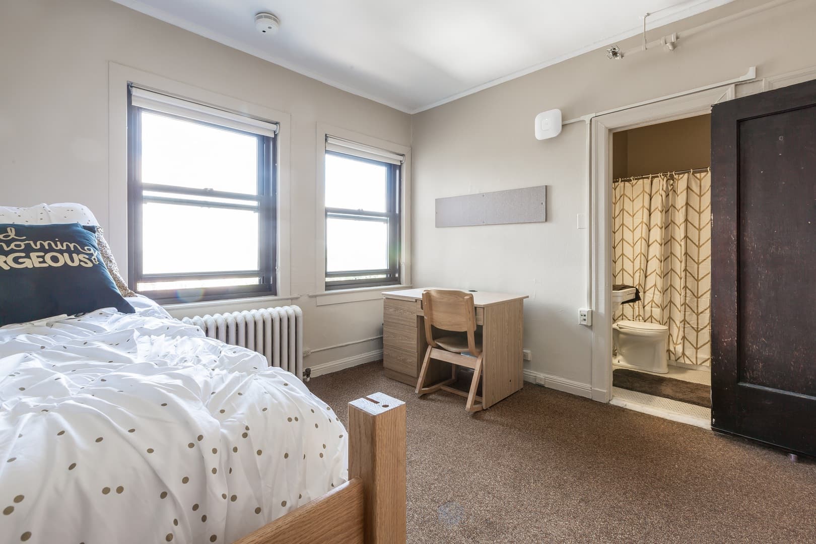 Chicago Apartment: 5540 S. Hyde Park Blvd.
