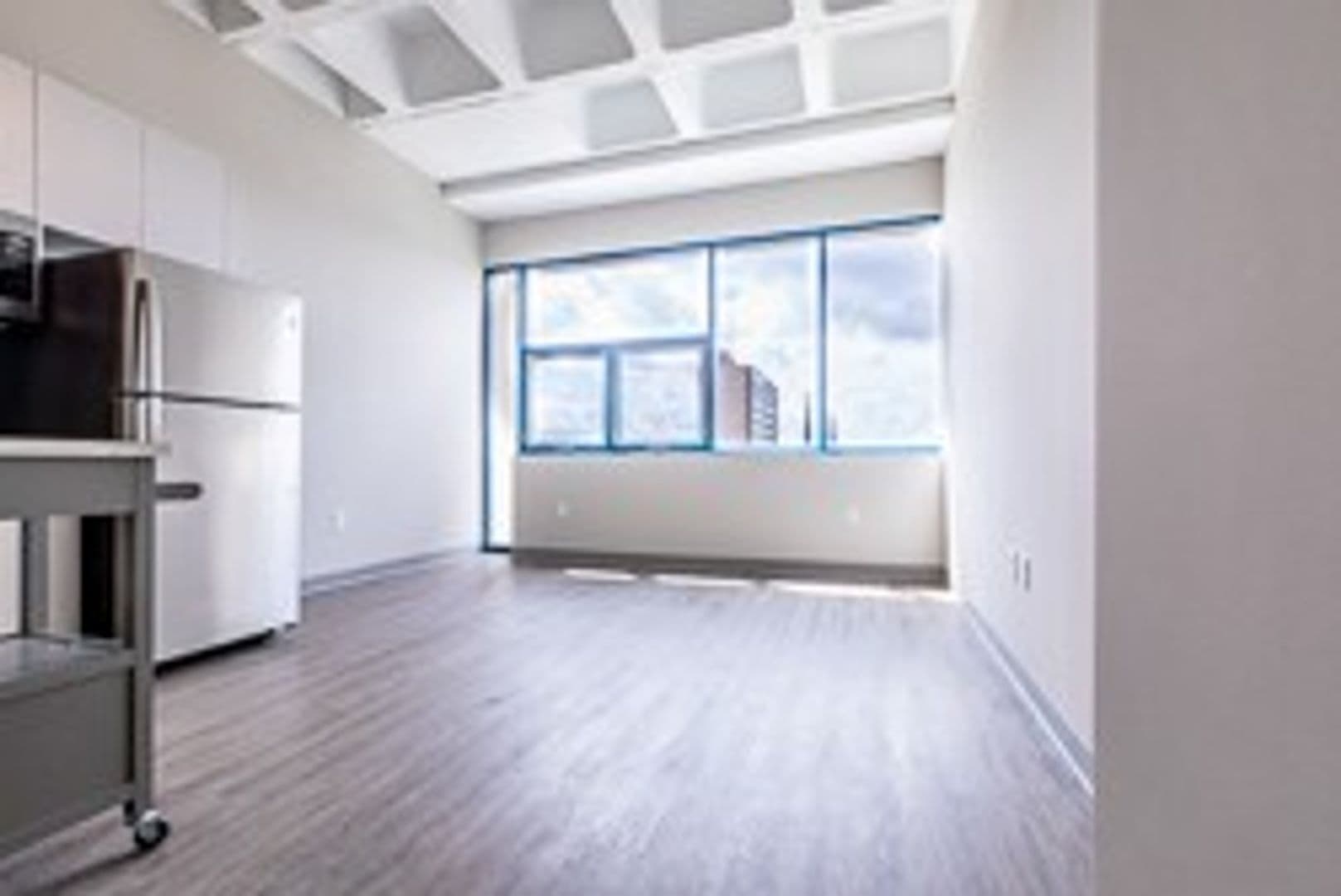 Milwaukee Apartment: 735 W. Wisconsin Ave.