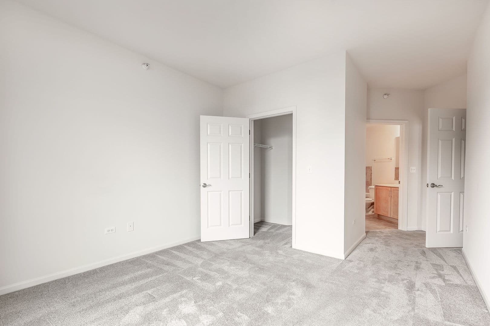 Chicago Apartment: 8 E. 9th St.