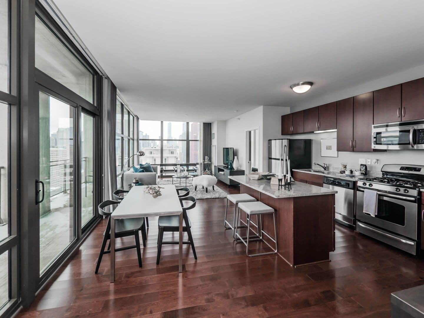 Chicago Apartment: 8 E. 9th St.