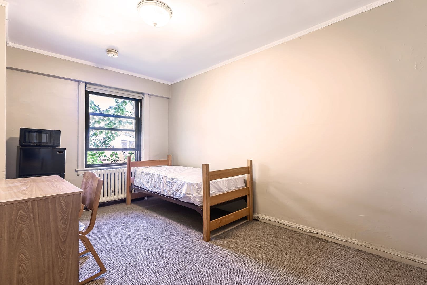 Chicago Apartment: 5540 S. Hyde Park Blvd.