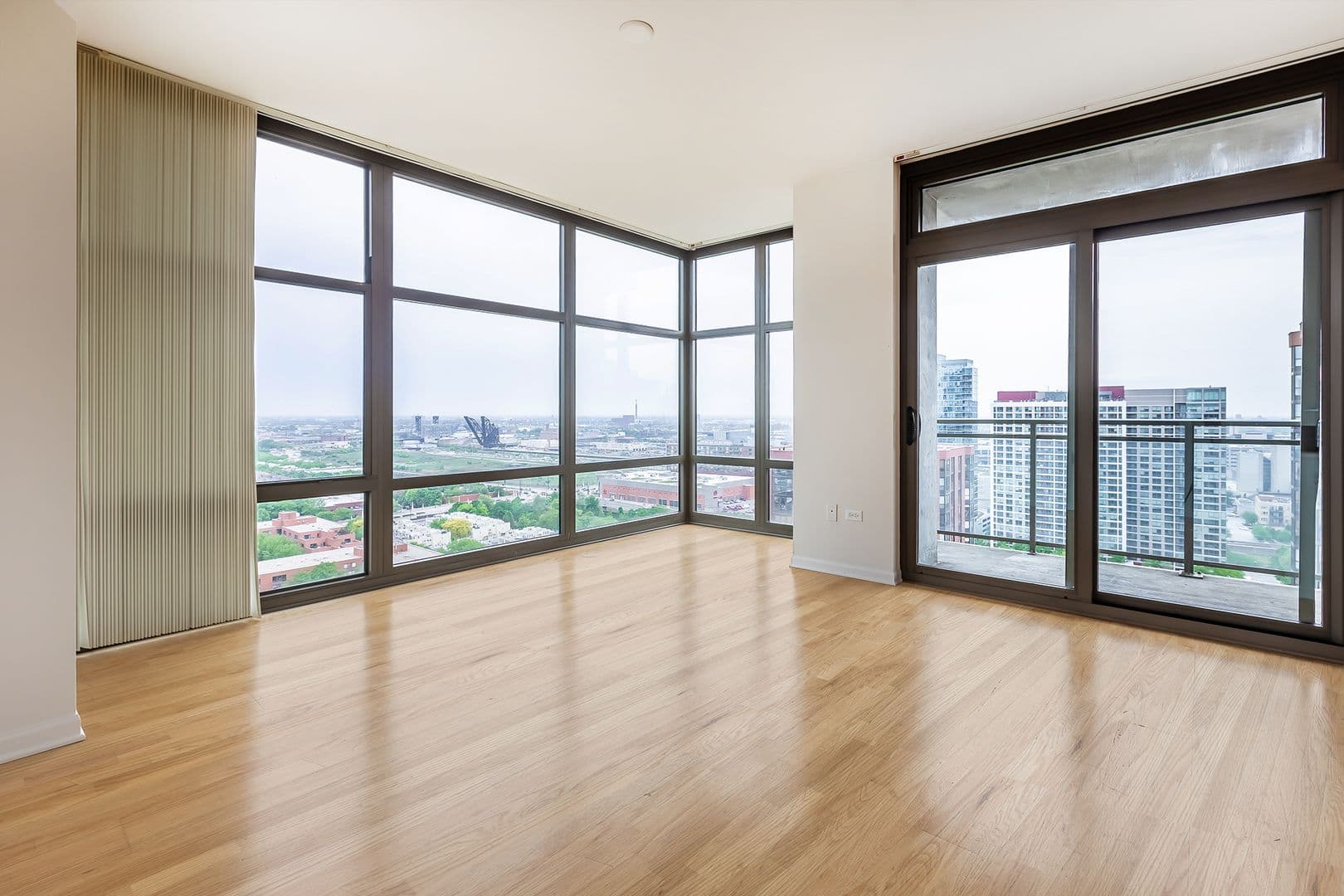 Chicago Apartment: 8 E. 9th St.