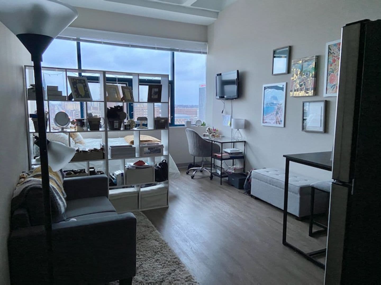Milwaukee Apartment: 735 W. Wisconsin Ave.