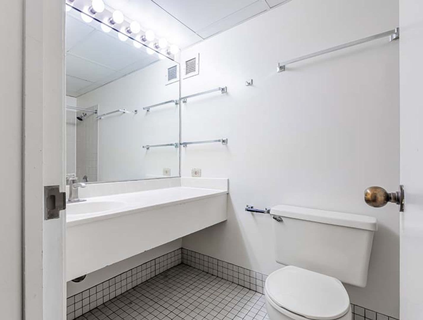 Chicago Apartment: 731 S. Plymouth Ct.