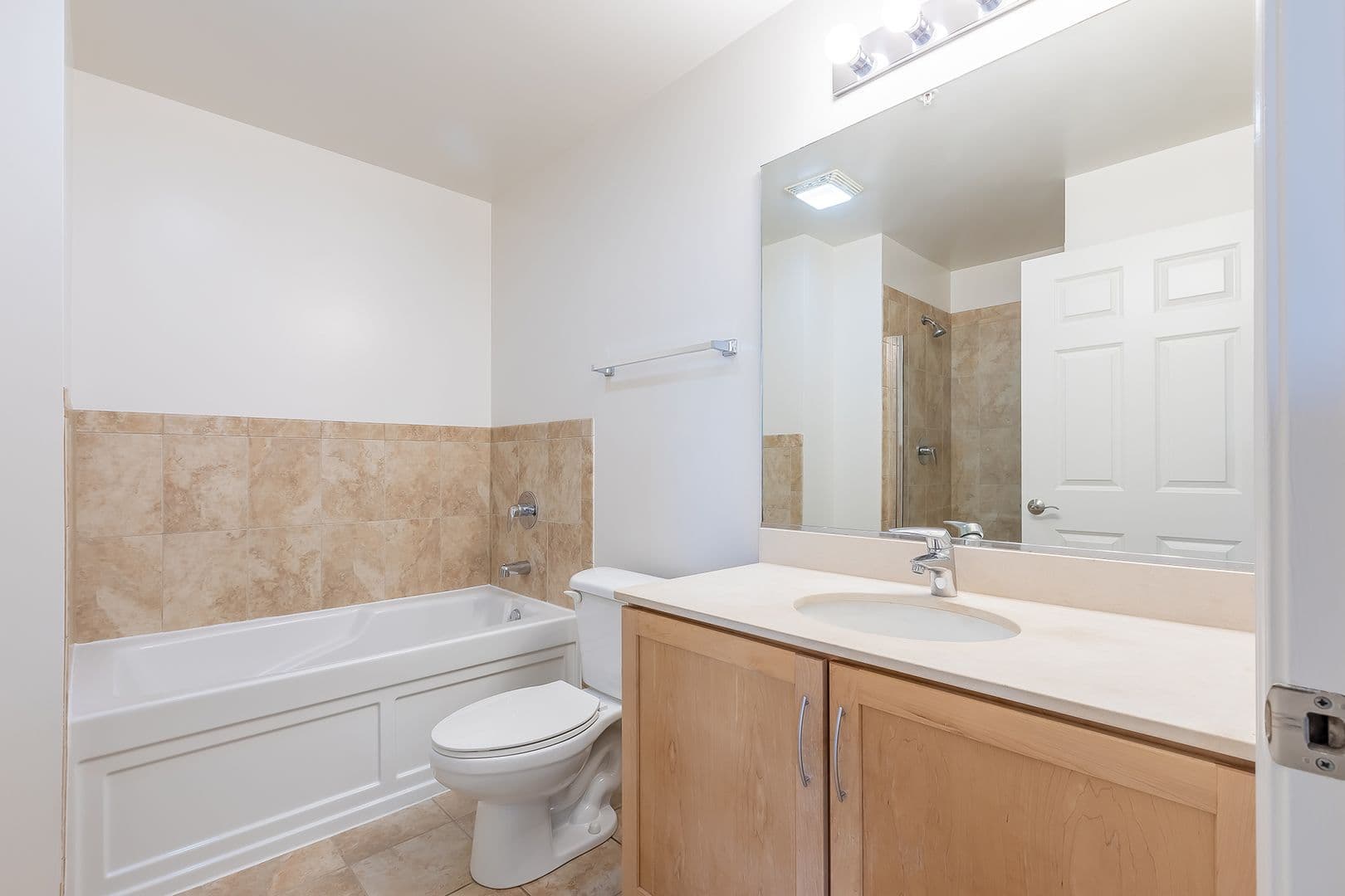 Chicago Apartment: 8 E. 9th St.