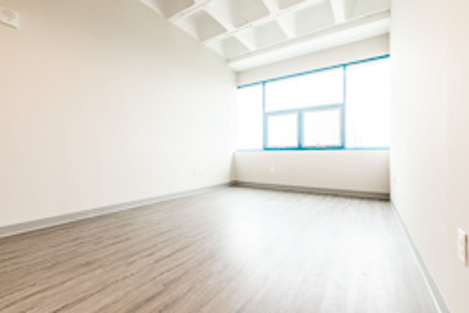 Milwaukee Apartment: 735 W. Wisconsin Ave.