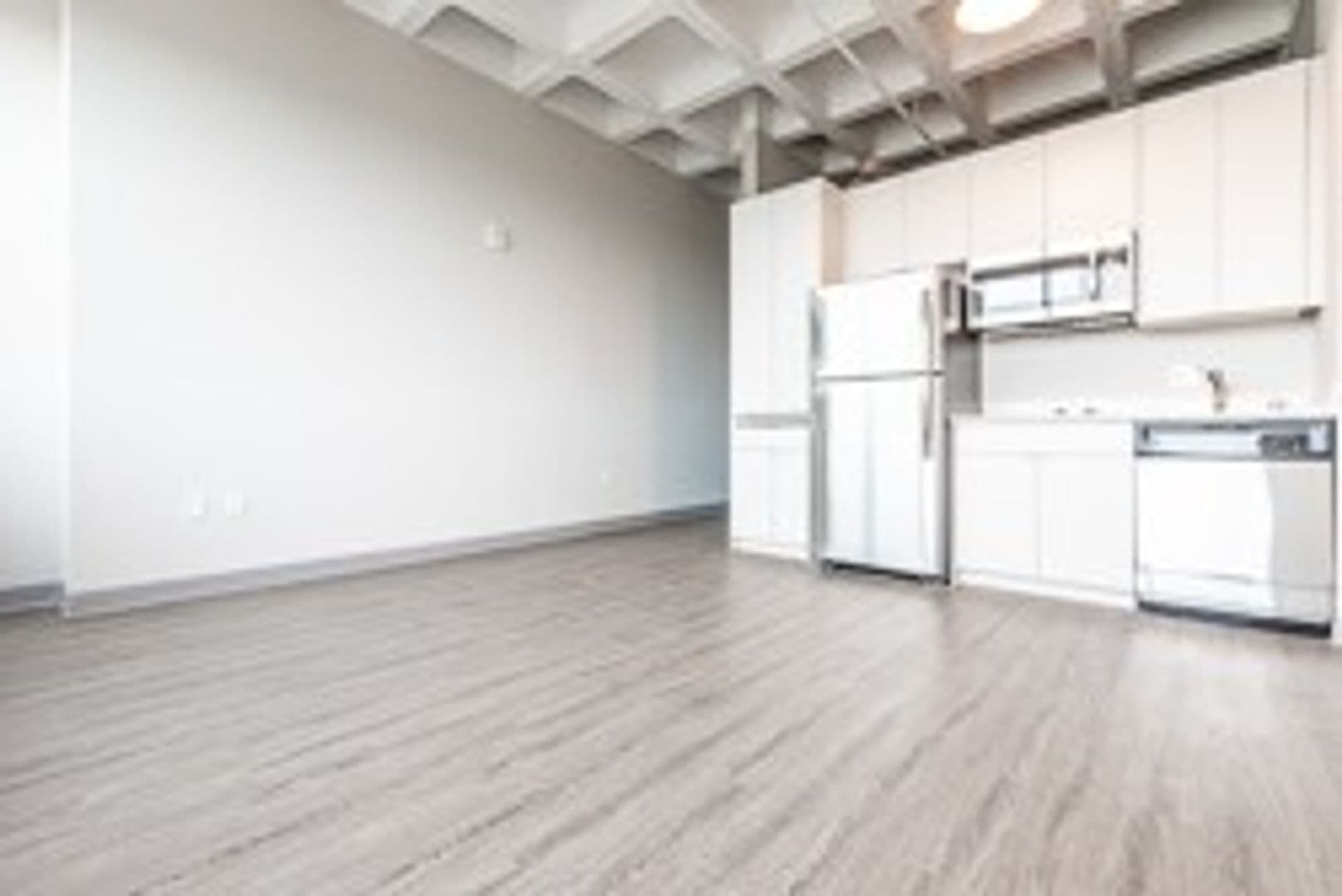 Milwaukee Apartment: 735 W. Wisconsin Ave.