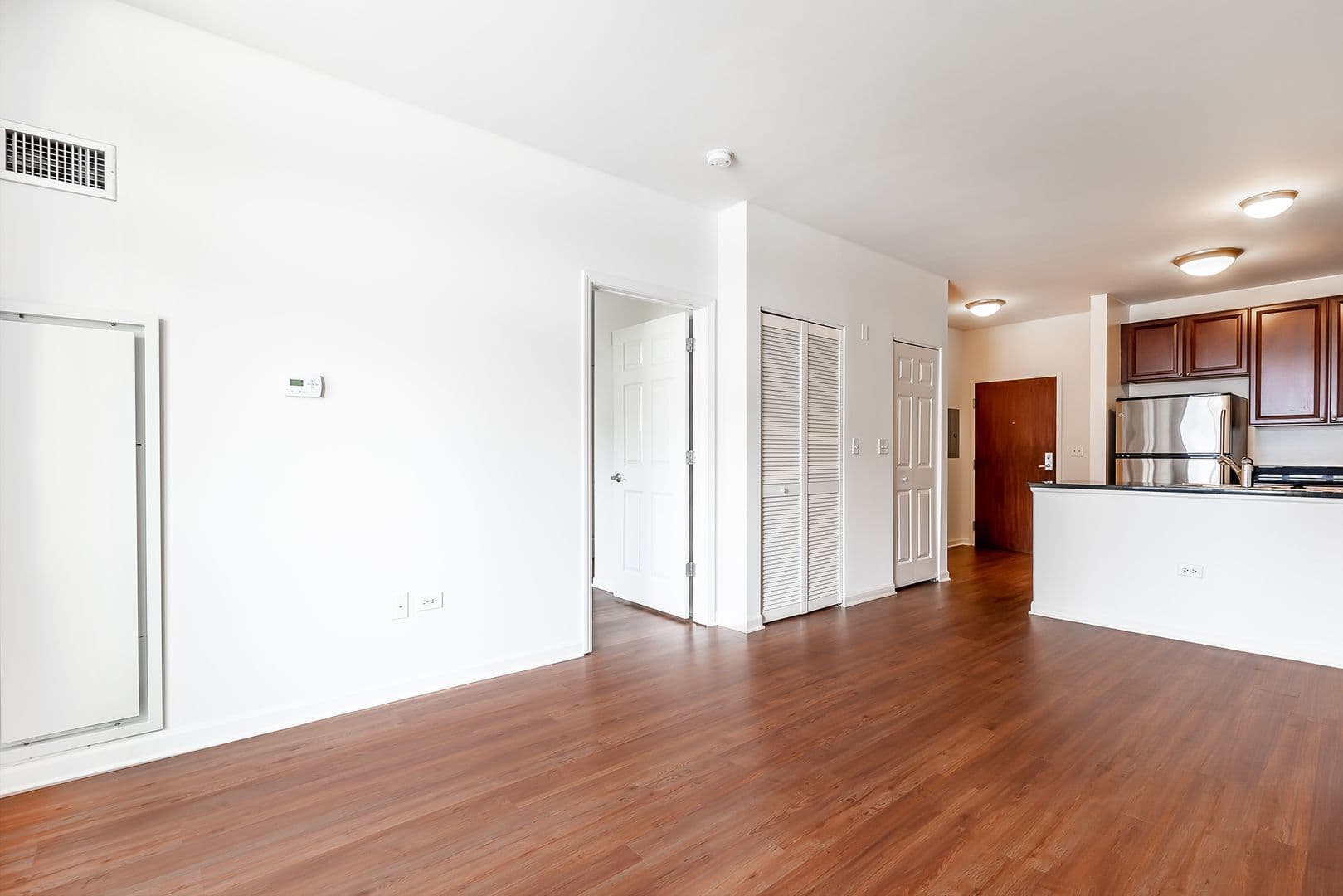 Chicago Apartment: 8 E. 9th St.
