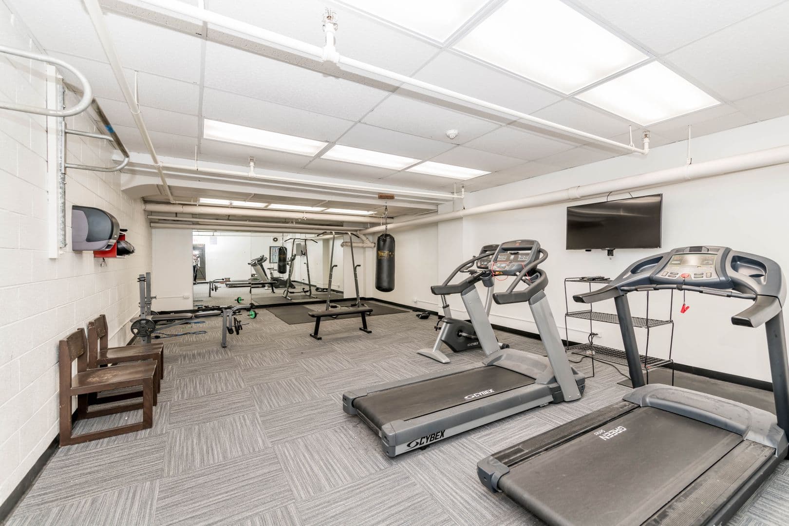 Chicago Apartment: 5540 S. Hyde Park Blvd.
