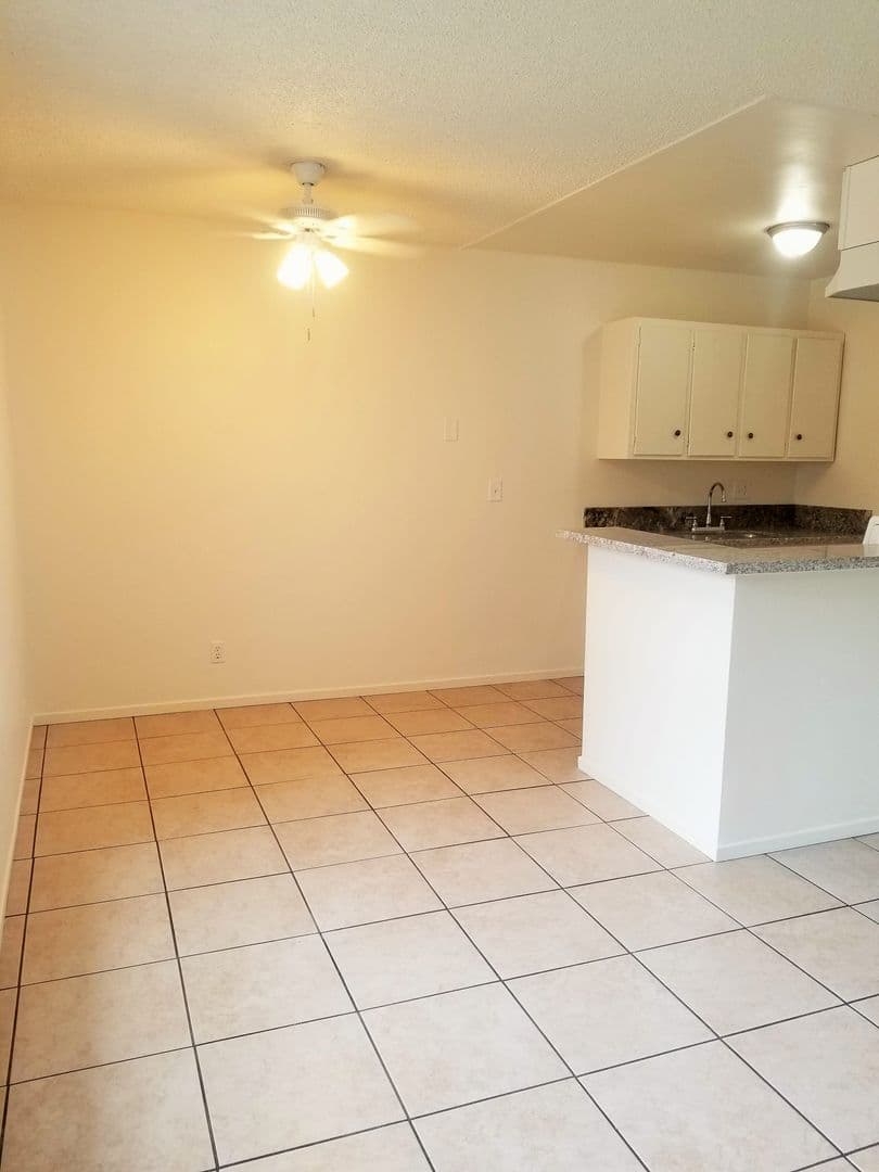 Anaheim Apartment: 2109 E Westport Dr
