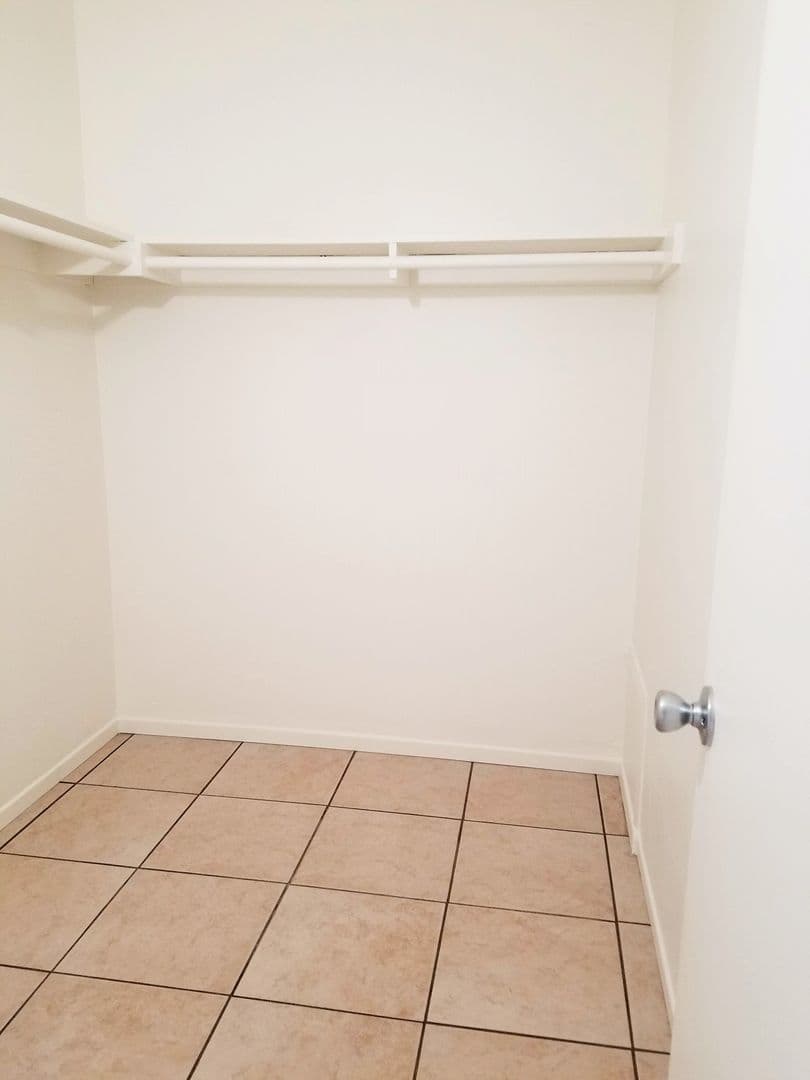 Anaheim Apartment: 2109 E Westport Dr