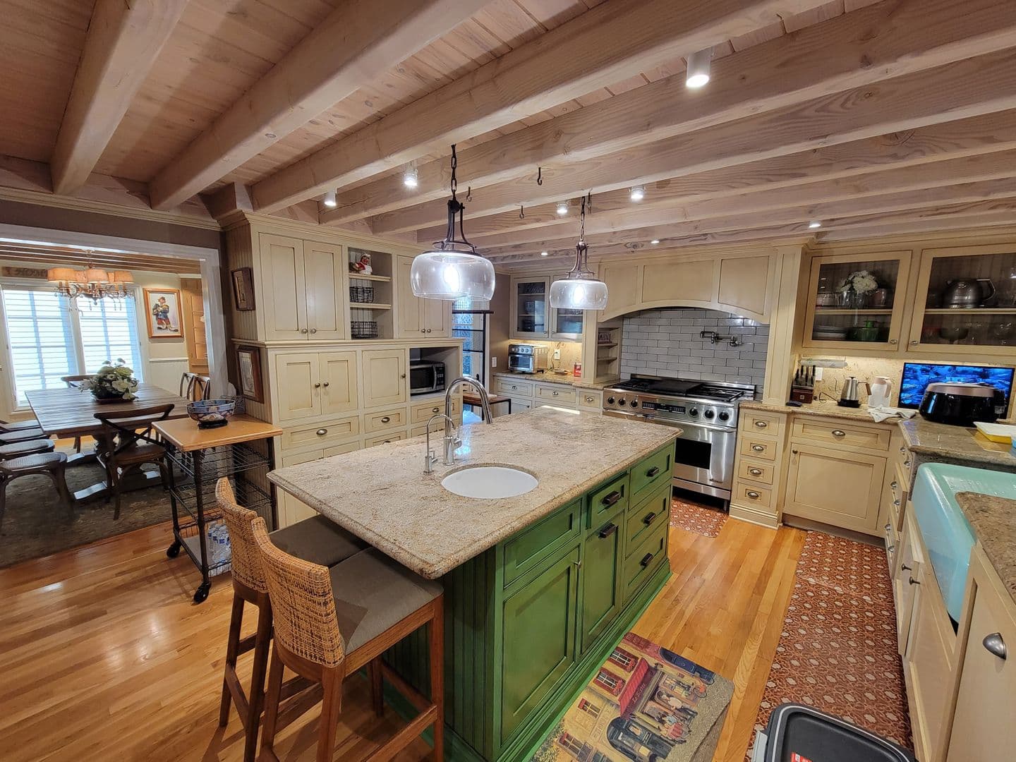 Laguna Beach House: 360 Aster Street