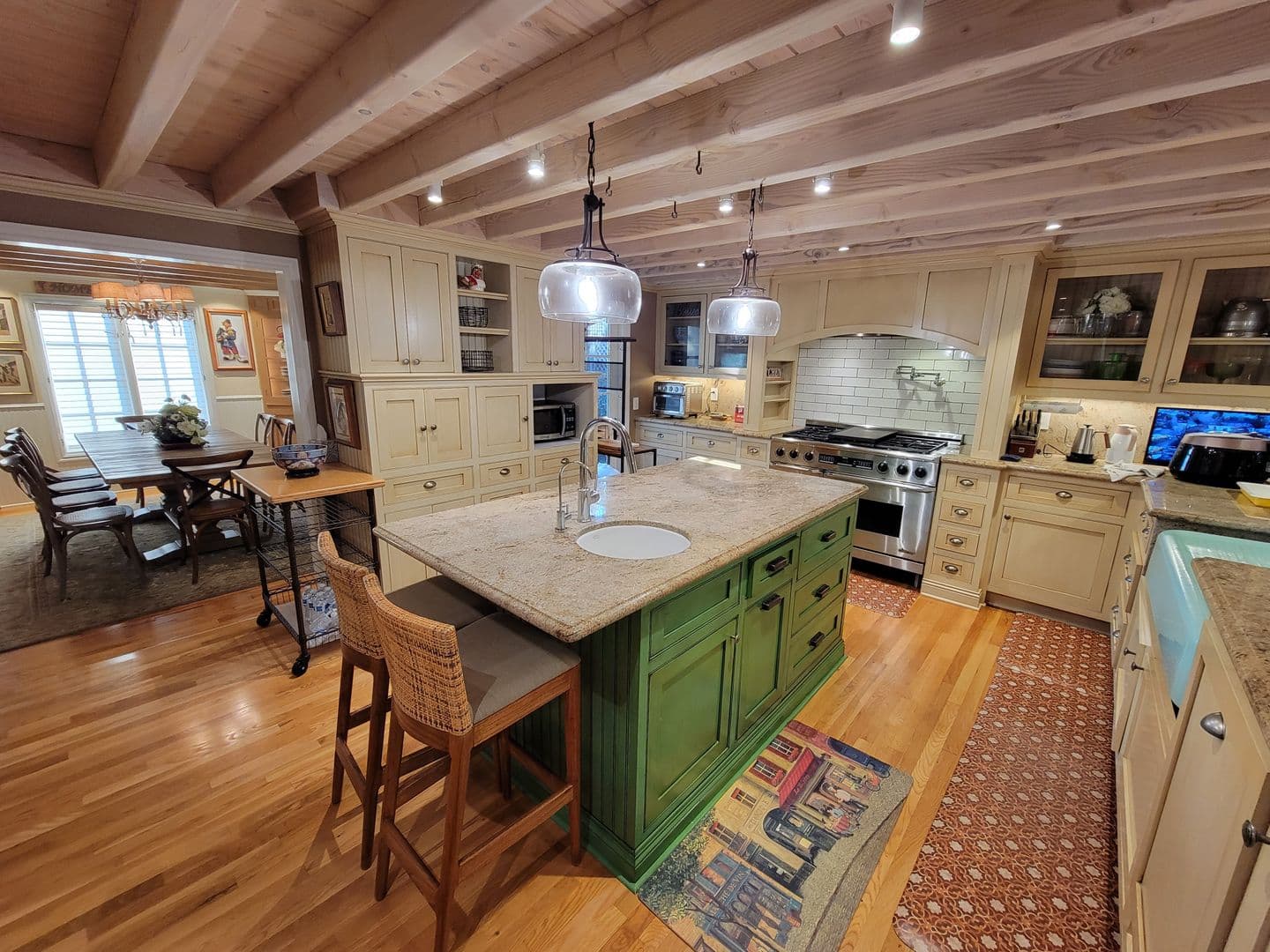 Laguna Beach House: 360 Aster Street