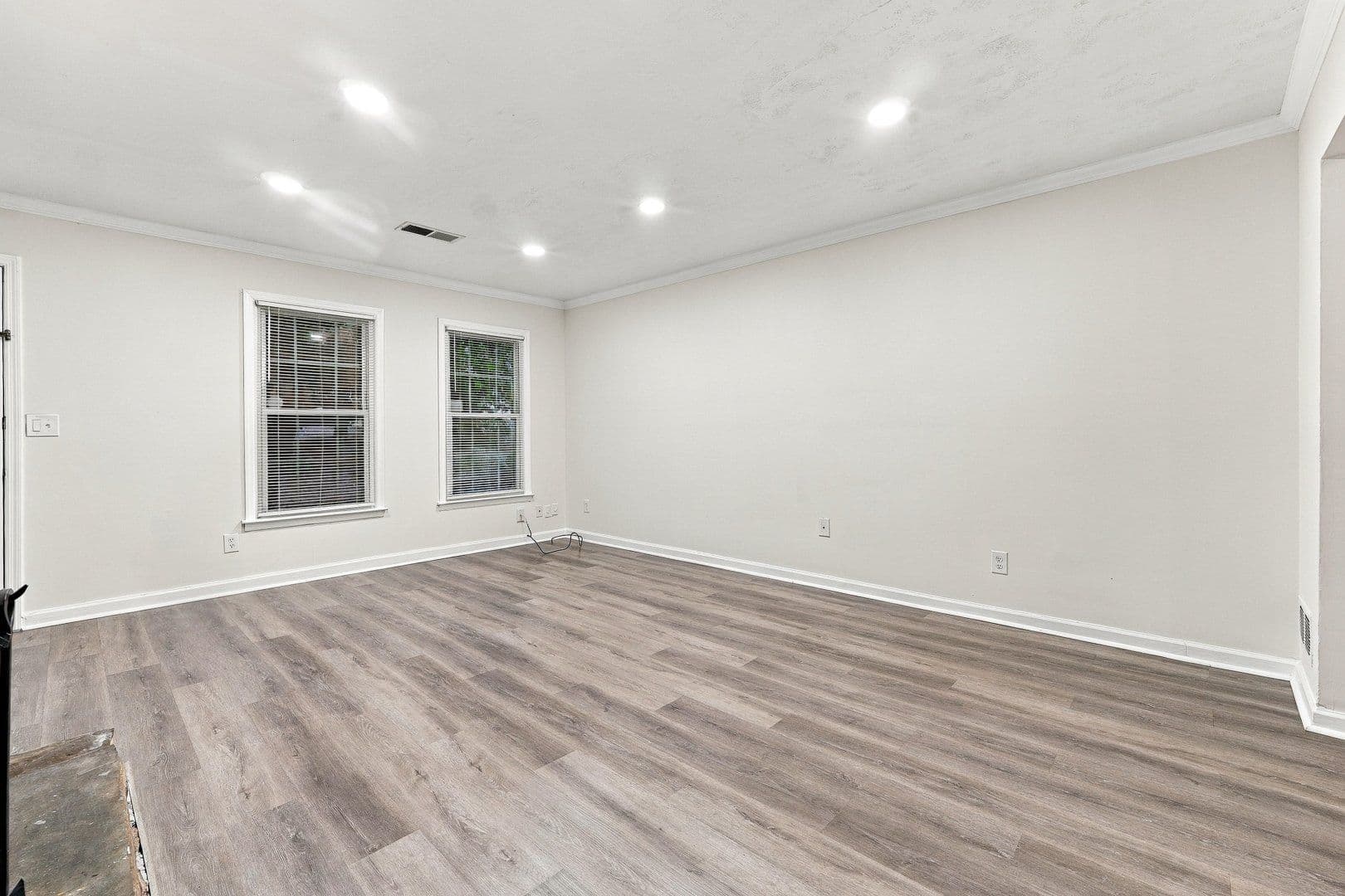 Roswell Townhome: 220 Chads Ford Way - 220