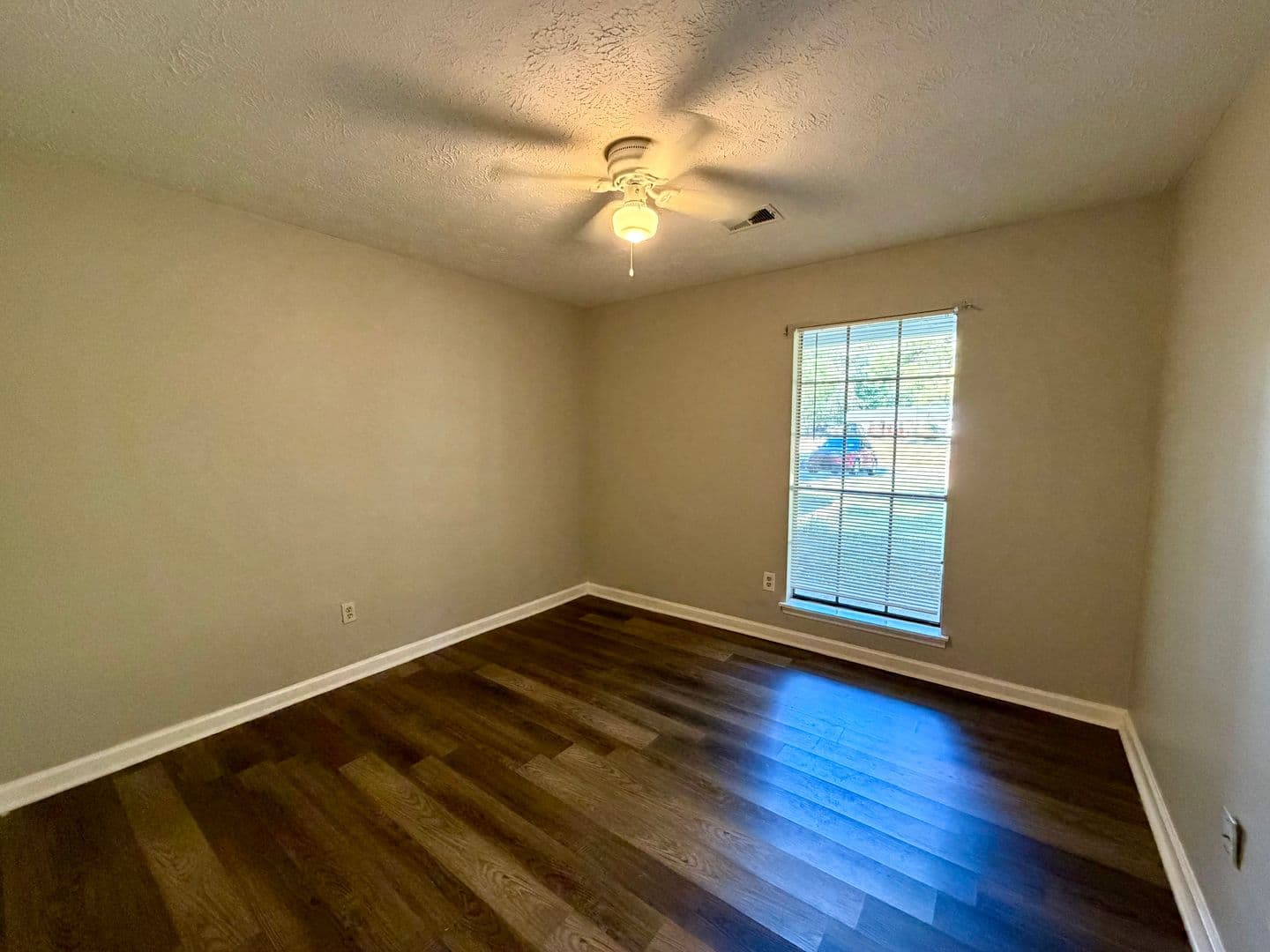Stockbridge House: 1541 Flat Rock Rd
