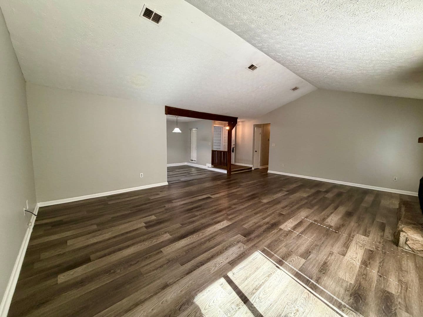 Stockbridge House: 1541 Flat Rock Rd