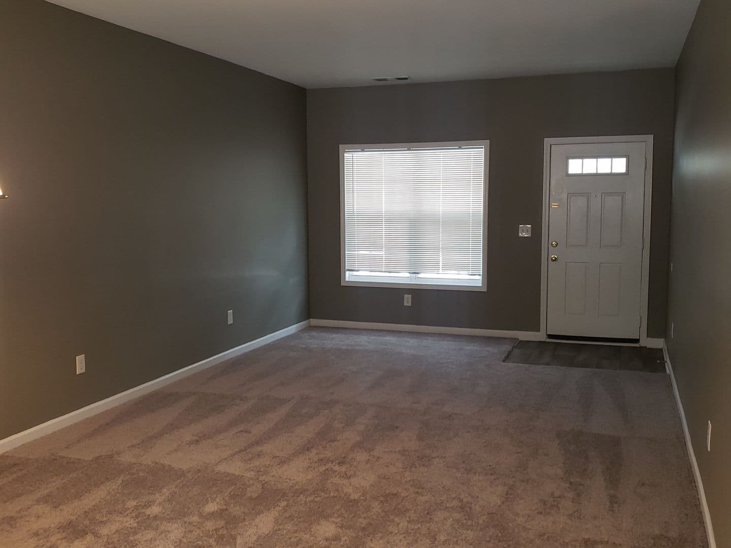 Kennesaw Townhome: 2125 Goldwaite Ct NW #10