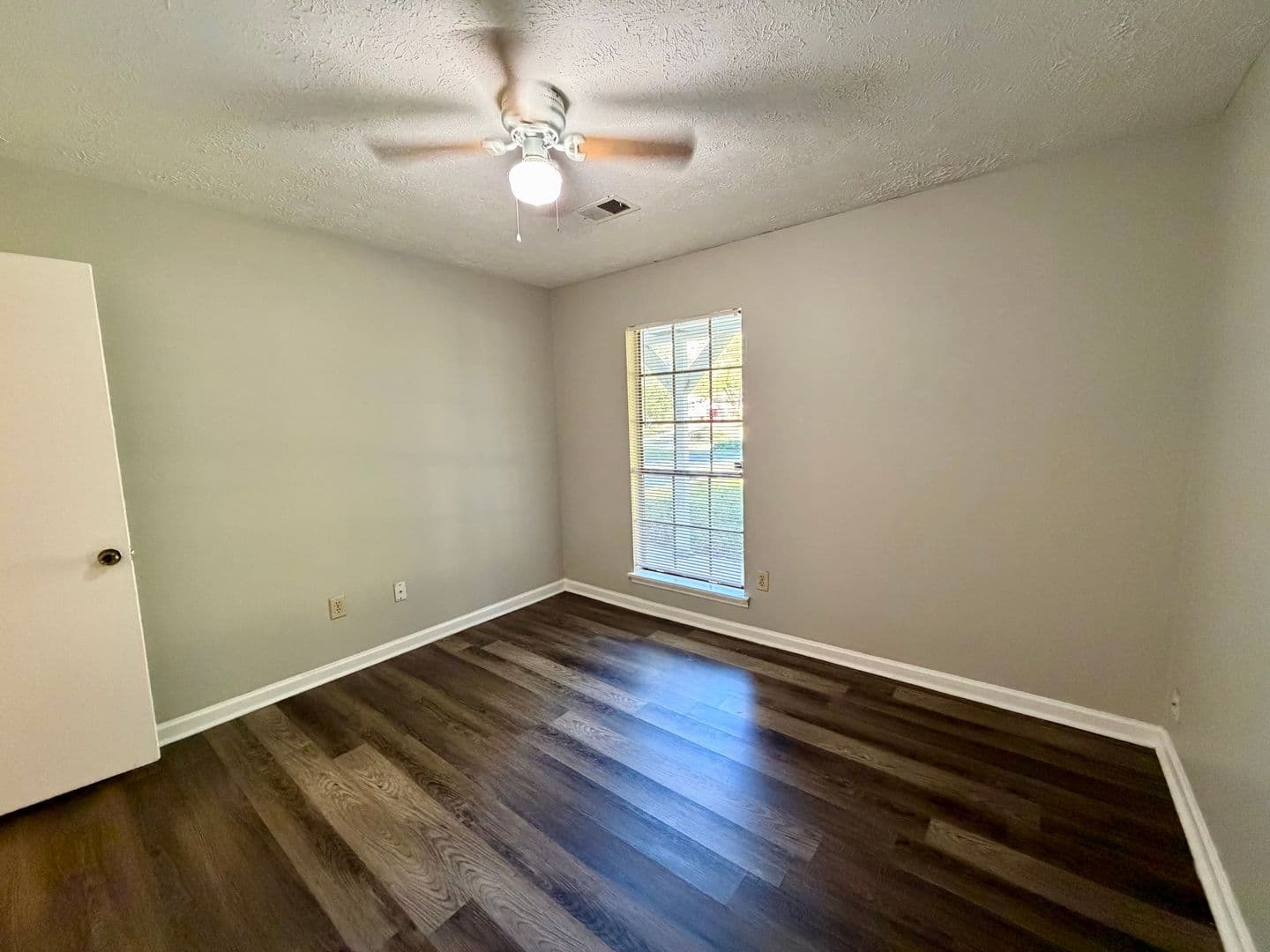 Stockbridge House: 1541 Flat Rock Rd