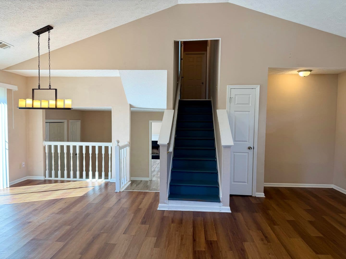 McDonough House: 307 Mill Glen Court
