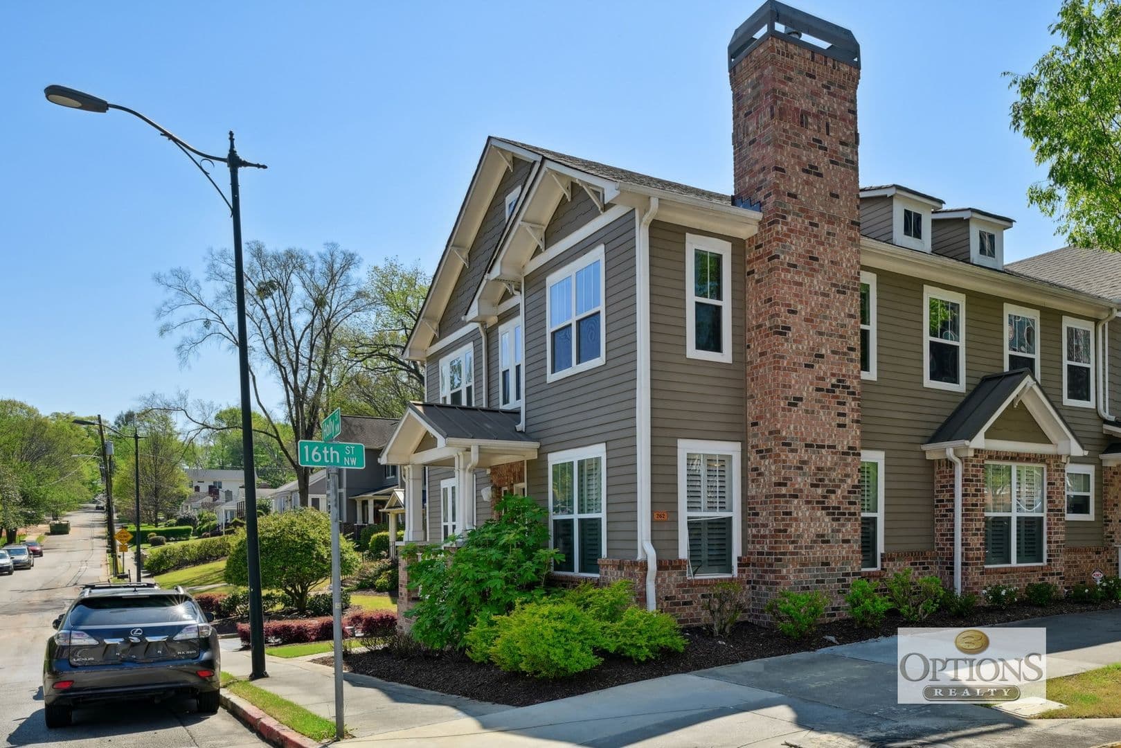 Atlanta Townhome: 262 16th Street NW