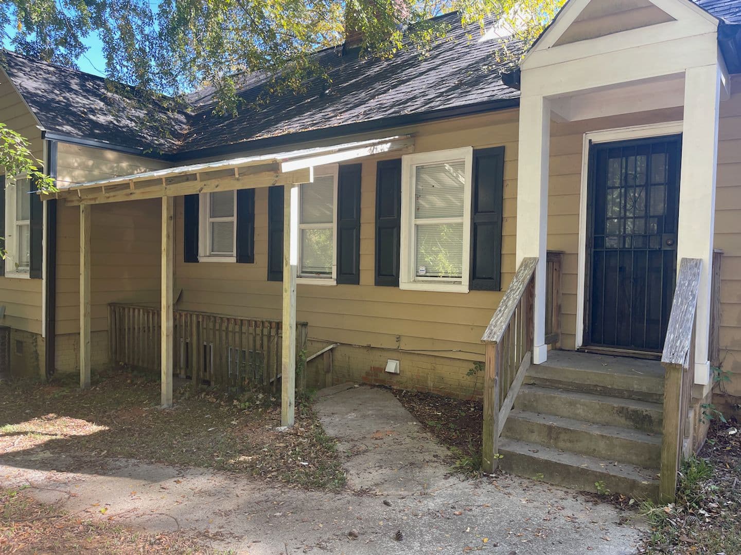 Atlanta House: 1243 Westridge Road