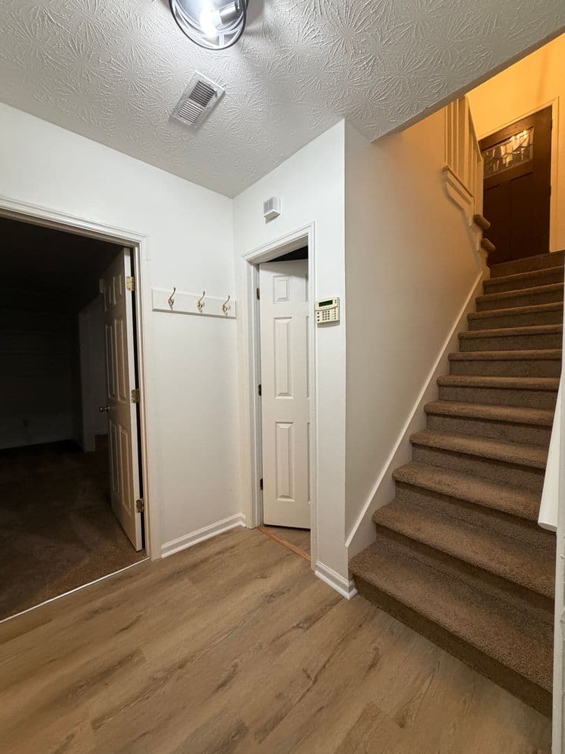 Stockbridge House: 250 Northbridge Drive