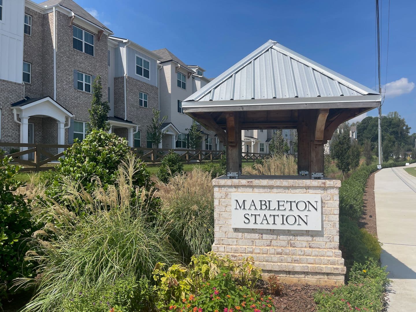 Mableton Townhome: 6203 Honeybell Alley