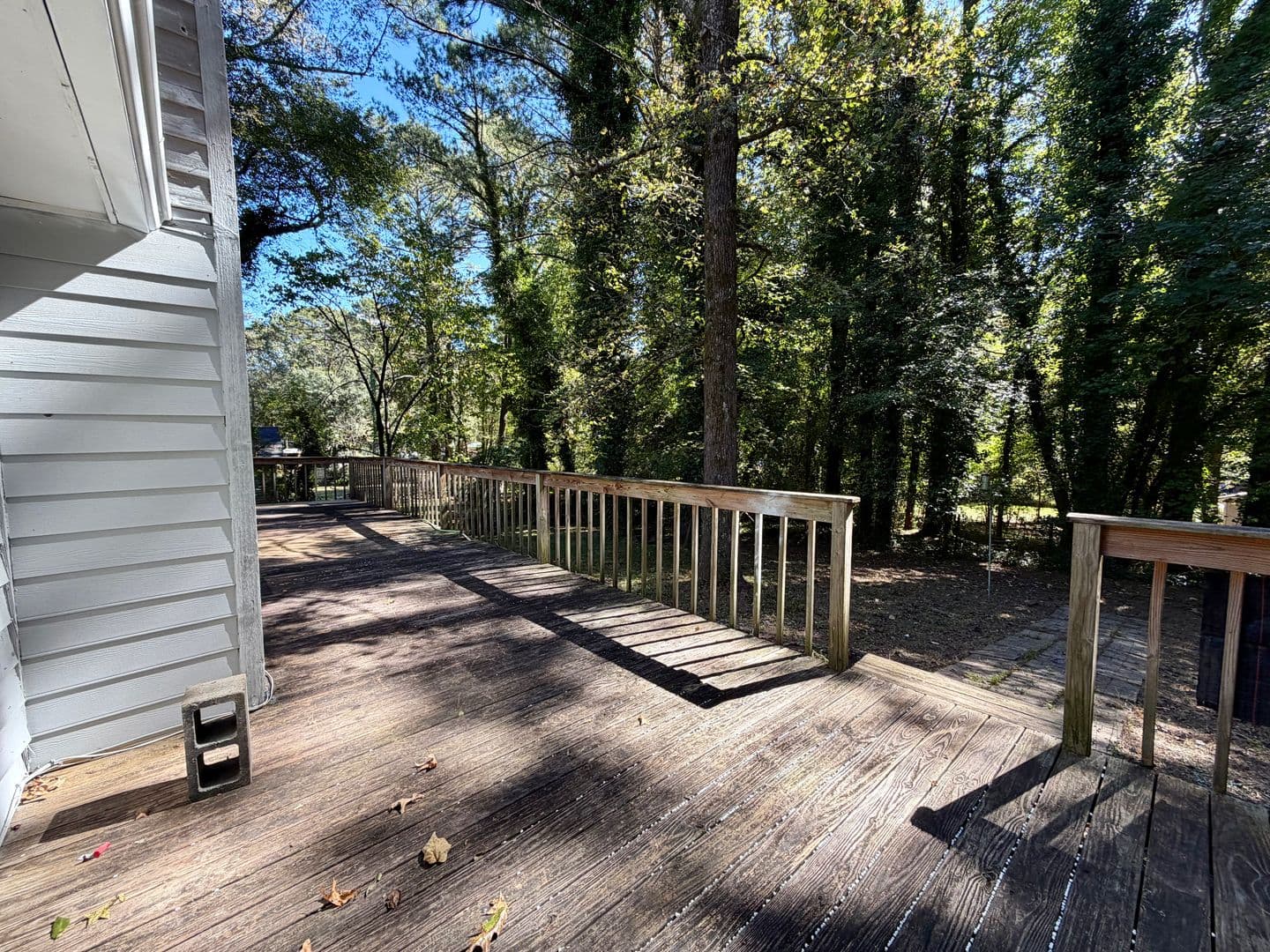 Stockbridge House: 1541 Flat Rock Rd