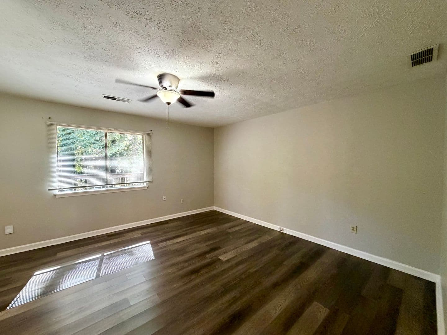 Stockbridge House: 1541 Flat Rock Rd