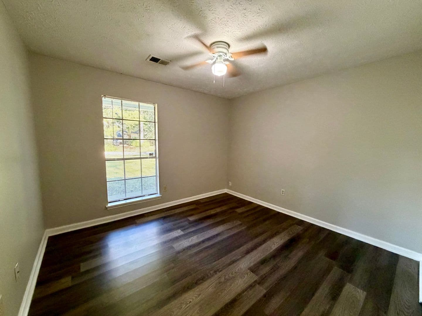 Stockbridge House: 1541 Flat Rock Rd