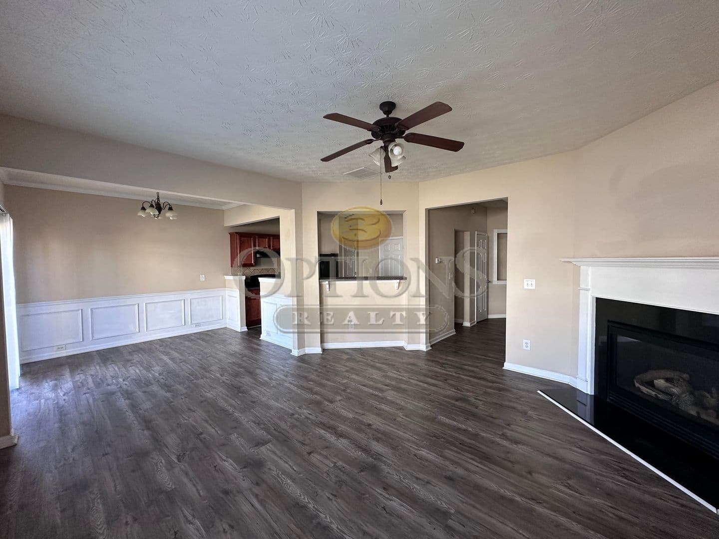 Canton House: 827 Forsythia Way