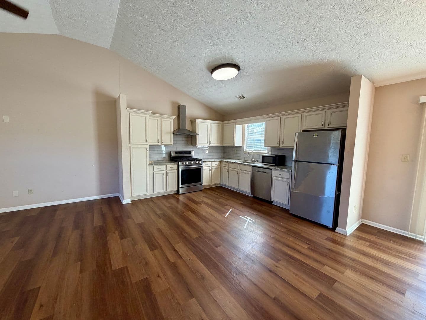 McDonough House: 307 Mill Glen Court