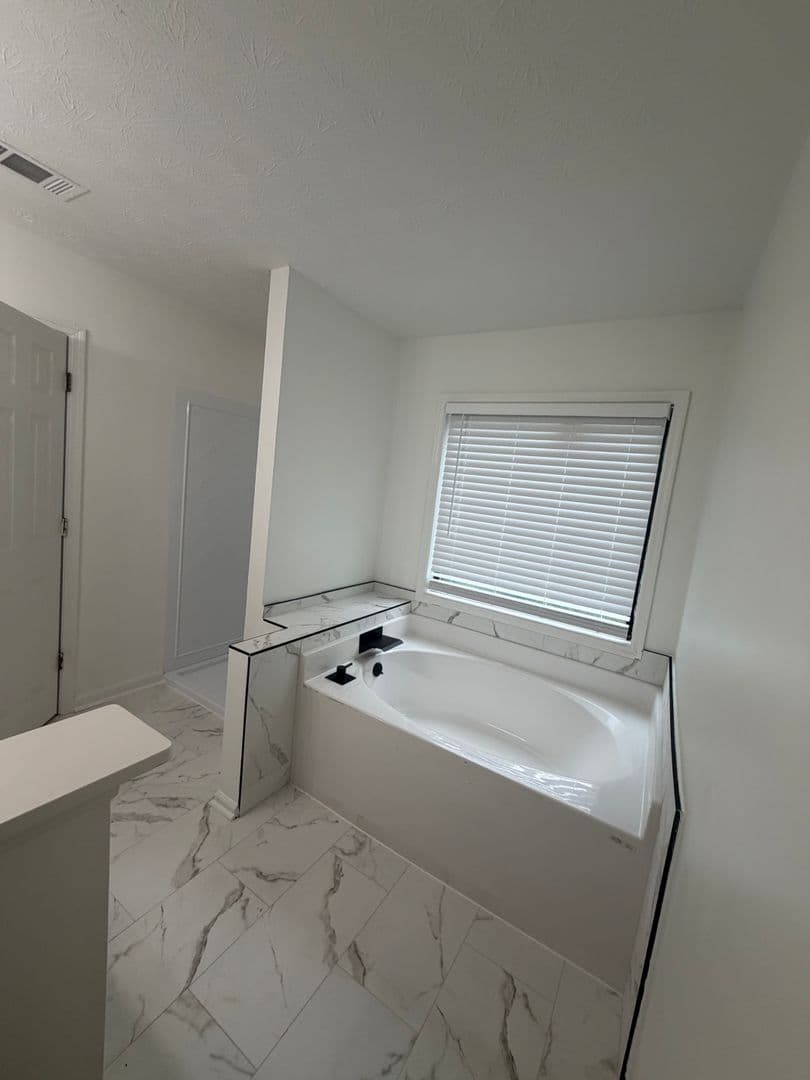 Stockbridge House: 250 Northbridge Drive