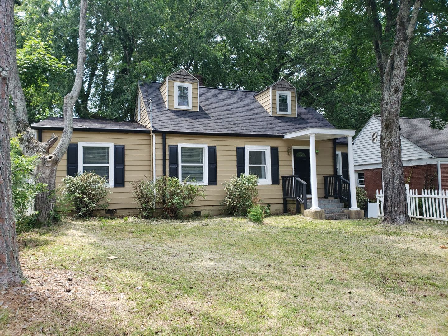 Atlanta House: 1243 Westridge Road