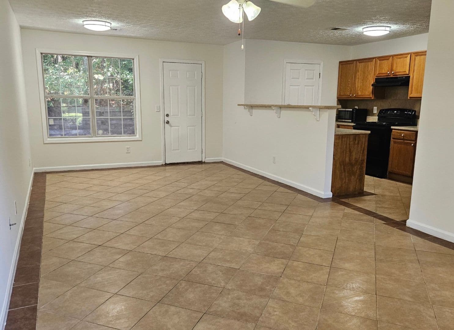 Rex House: 3172 Creekwood Drive