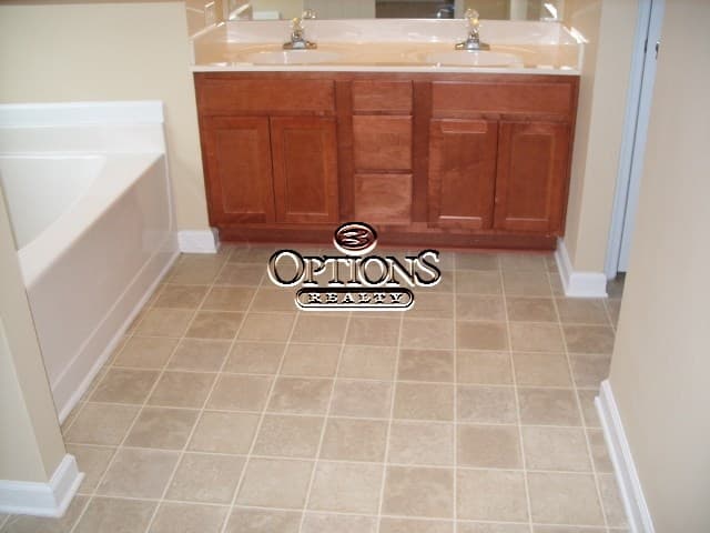 Canton House: 827 Forsythia Way