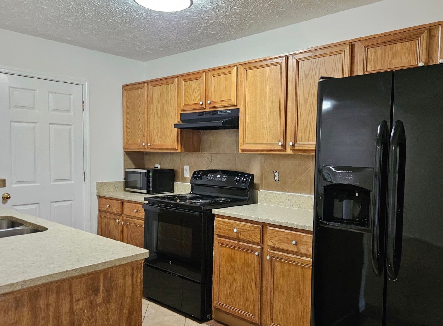 Rex House: 3172 Creekwood Drive