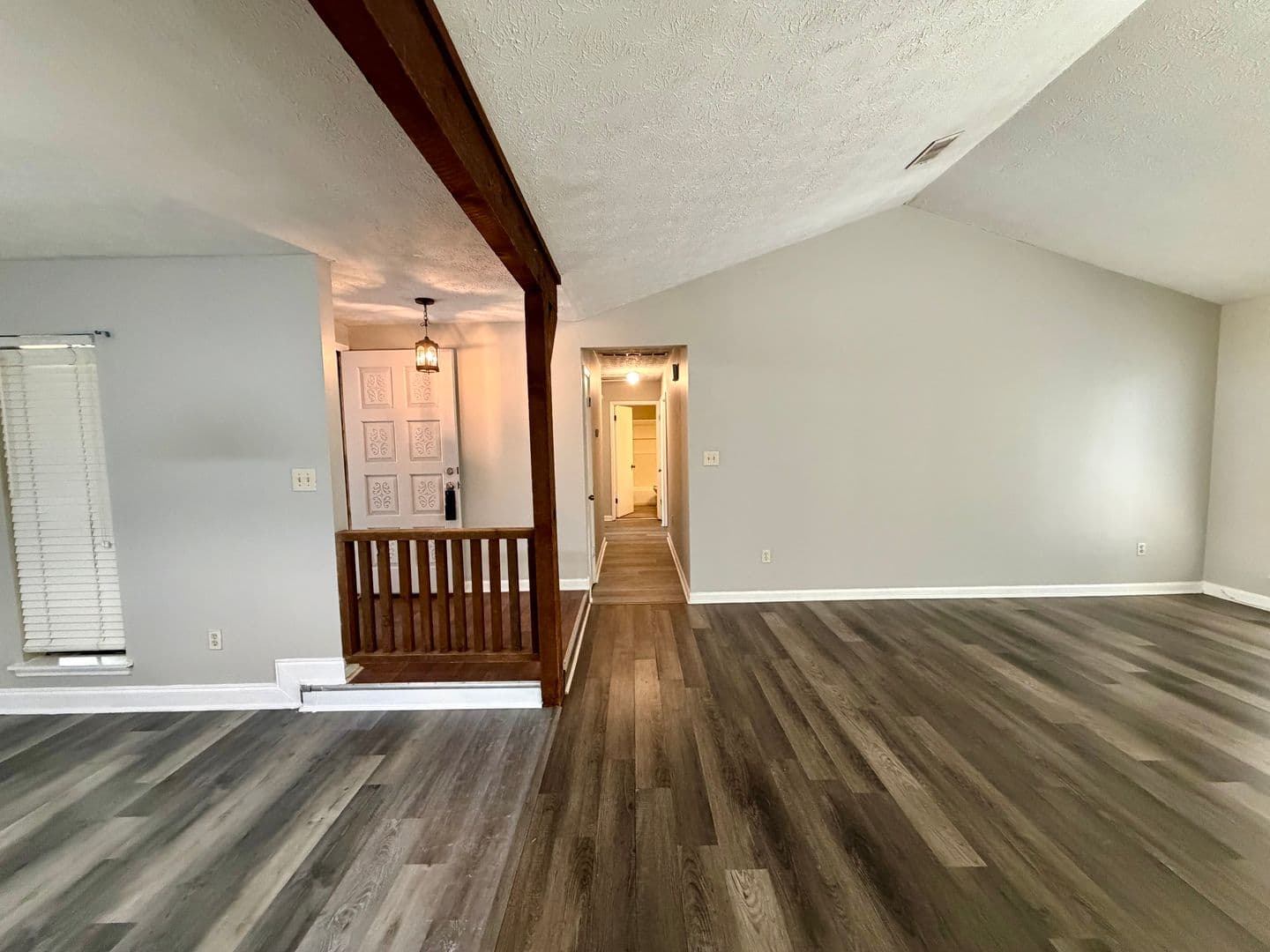 Stockbridge House: 1541 Flat Rock Rd