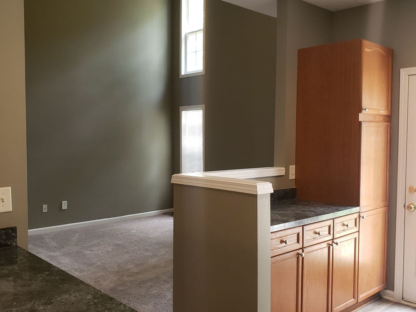 Kennesaw Townhome: 2125 Goldwaite Ct NW #10