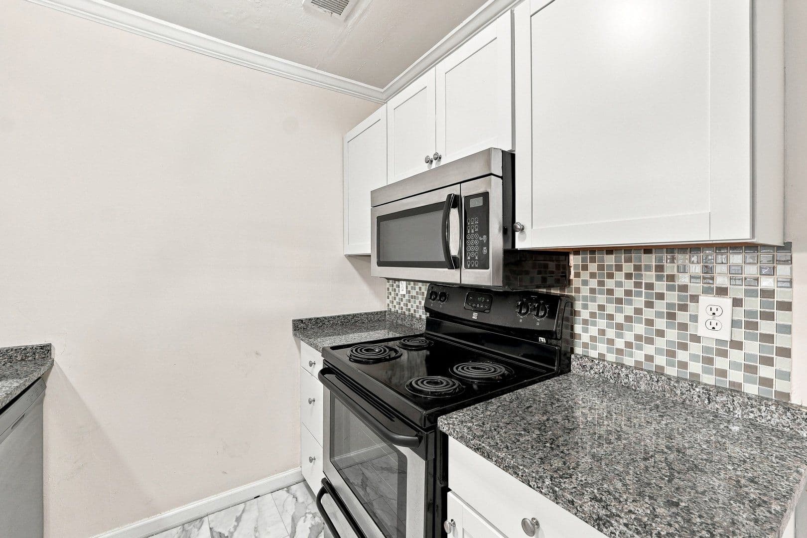 Roswell Townhome: 220 Chads Ford Way - 220