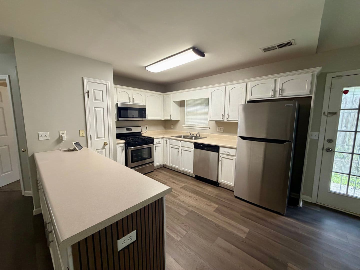 Atlanta House: 2285 Butner Road SW
