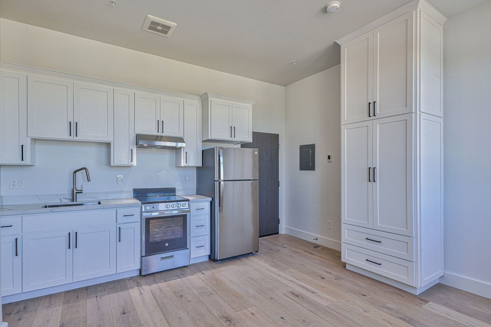 Salinas Apartment: 301 Main Street