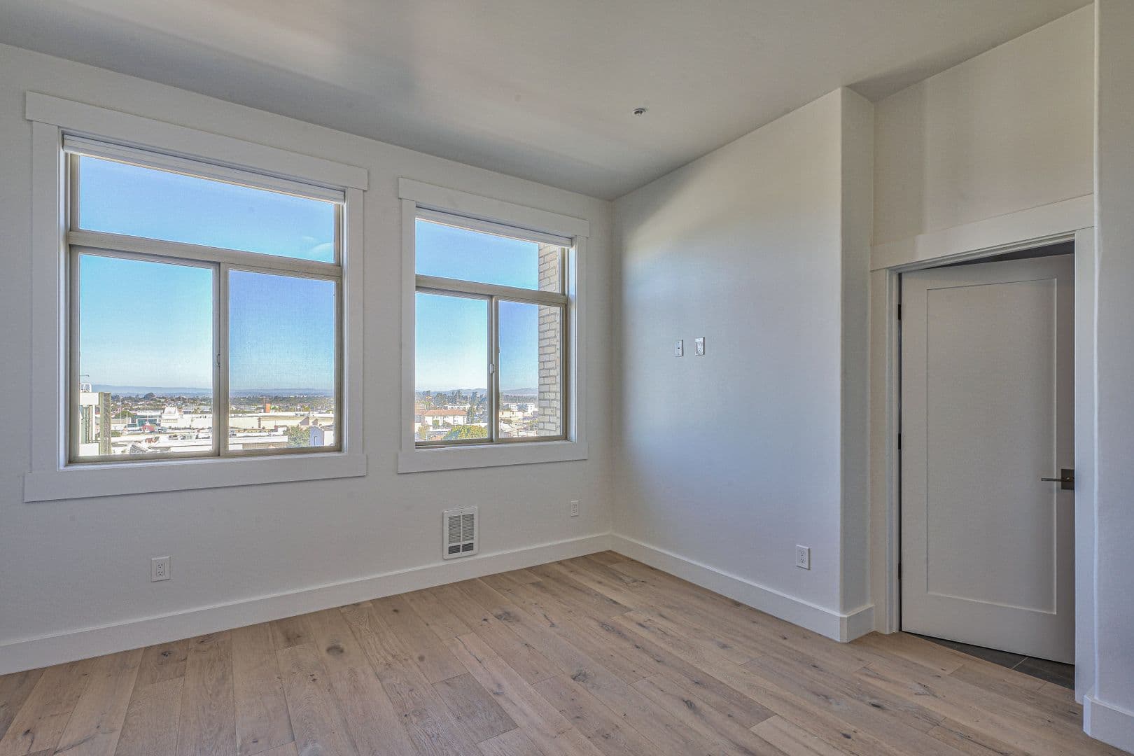 Salinas Apartment: 301 Main Street