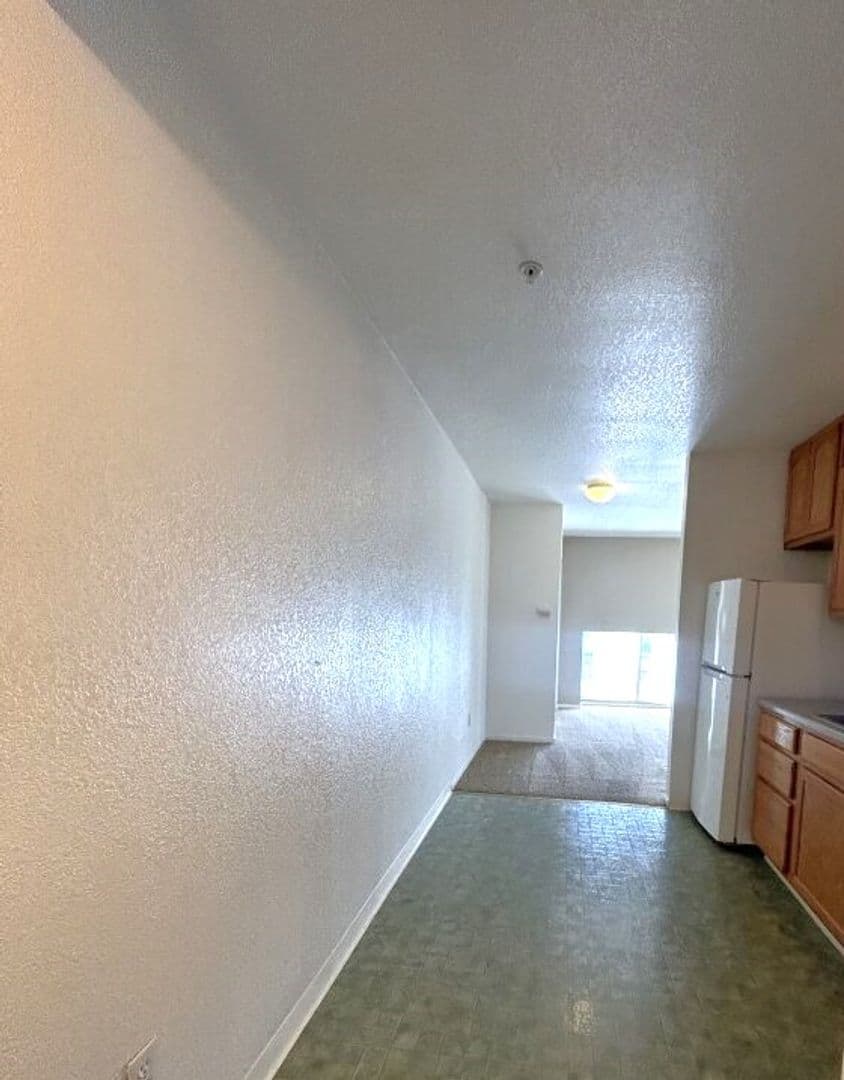 Salinas Apartment: 369 Main Street